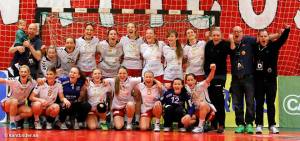 Iššūkio taurės laimėtojos "Hoor".